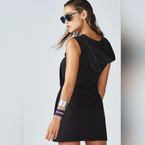 Fabletics Alana Mixed-Media Mini Dress – Size Large - Picture 2 of 8